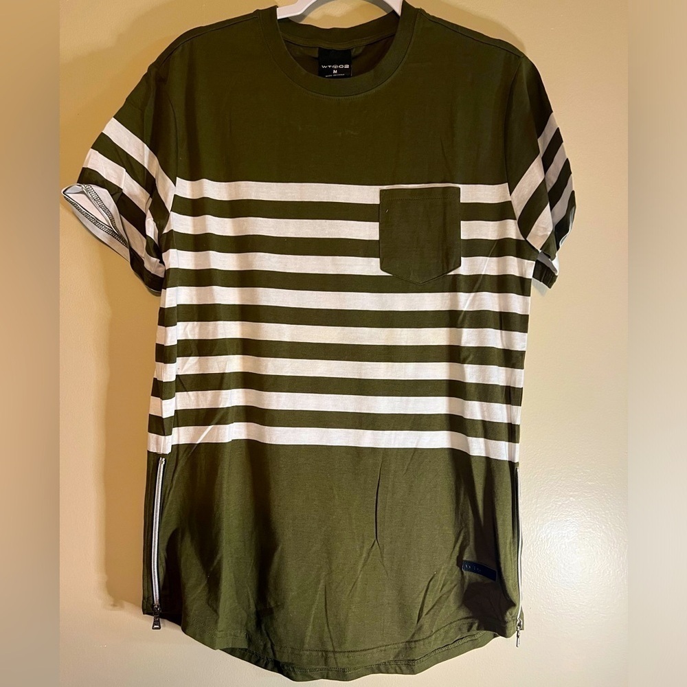 Men’s olive stripped short sleeve tee